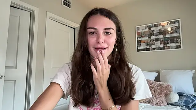 Snapshot of graciesmith27 chatting on July 1, 2026, 6:52 pm graciesmith27 online show from July 1, 2026, 6:52 pm