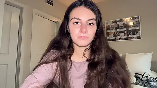 graciesmith27 online show from April 4, 2026, 9:21 pm