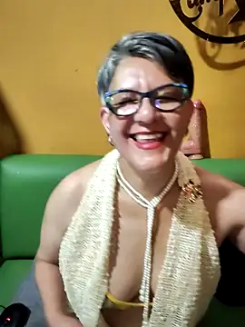 Snapshot of ilonna2025 chatting on February 28, 2026, 7:57 pm ilonna2025 online show from February 28, 2026, 7:57 pm