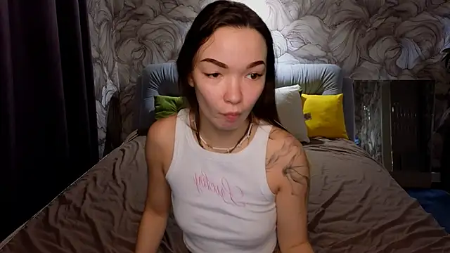 SusannJohnson online show from October 27, 2025, 12:22 am