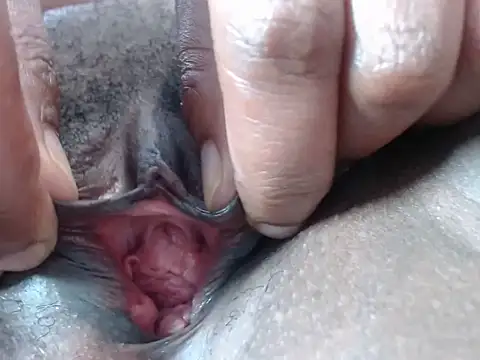 BUBBLYBUNNYxx online show from October 20, 2025, 6:26 am