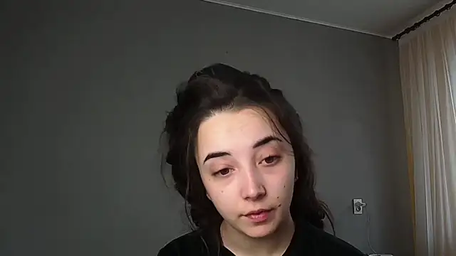 Eva Gloryy online show from April 9, 2026, 8:09 am