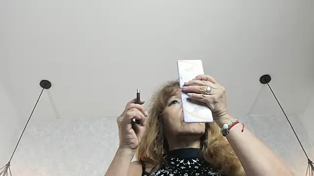 Snapshot of Dayana__Ospina chatting on September 27, 2025, 6:25 pm Dayana Ospina online show from September 27, 2025, 6:25 pm