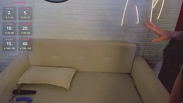 eva fale online show from December 5, 2025, 3:43 pm