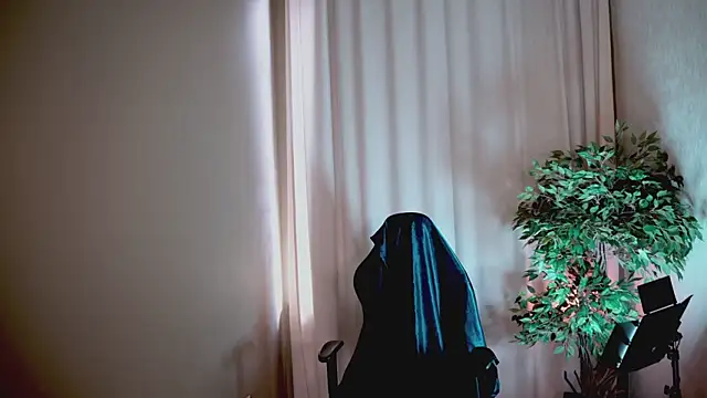 katt  y online show from March 4, 2025, 12:33 pm