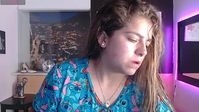 Kitten Cam online show from October 28, 2025, 2:12 am