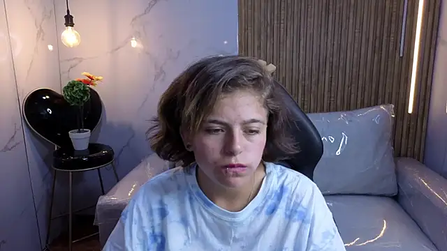 Kitten Cam online show from March 28, 2026, 11:17 pm