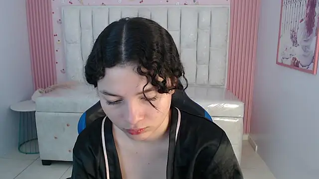 shalon diaz s online show from January 9, 2026, 1:12 am