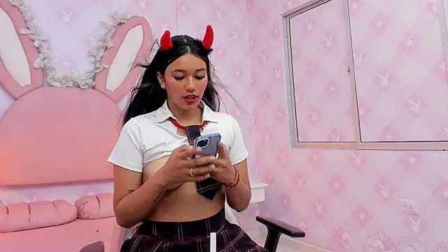 Snapshot of LIA_SWAN_ chatting on February 14, 2026, 3:51 am LIA SWAN online show from February 14, 2026, 3:51 am