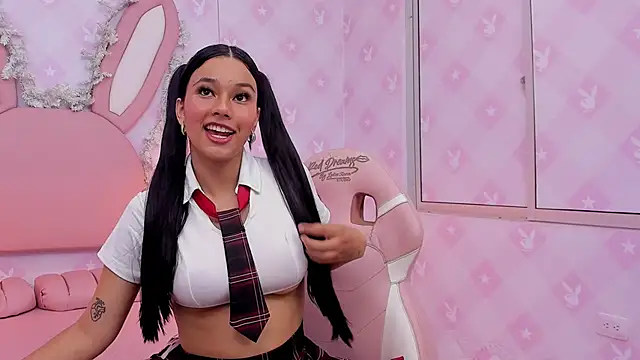 LIA SWAN  online show from November 3, 2025, 3:45 am