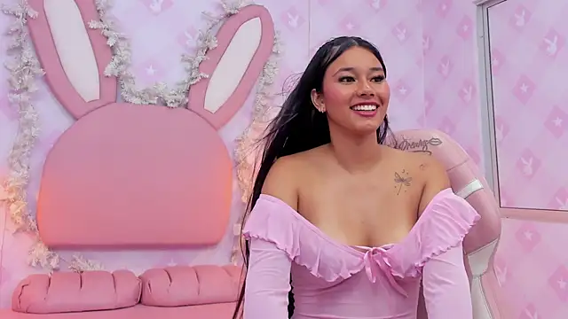 Snapshot of LIA_SWAN_ chatting on February 7, 2026, 5:15 am LIA SWAN online show from February 7, 2026, 5:15 am