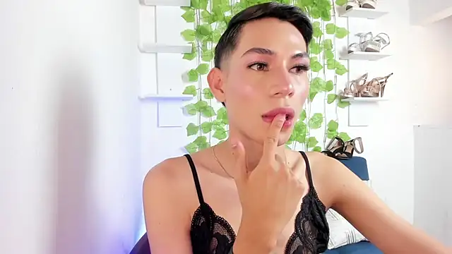 JackeOwens online show from April 21, 2026, 1:42 am