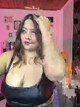 Snapshot of victoria__floyd chatting on July 1, 2026, 11:38 pm victoria floyd online show from July 1, 2026, 11:38 pm