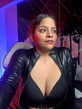 victoria  floyd online show from April 16, 2026, 9:50 pm