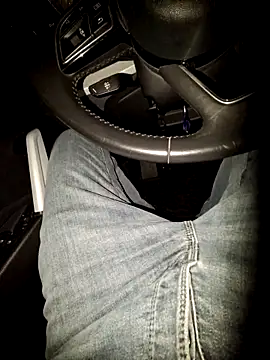 Nzino1983 online show from March 17, 2026, 5:49 pm