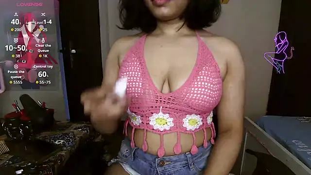 Snapshot of night_queen07 chatting on February 16, 2026, 8:57 am night queen07 online show from February 16, 2026, 8:57 am