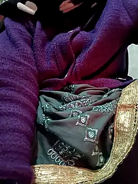 Snapshot of Sexy_Tanya69 chatting on December 17, 2025, 12:04 am Sexy Tanya69 online show from December 17, 2025, 12:04 am