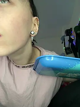 Snapshot of Ciara2004 chatting on January 17, 2026, 8:51 am Ciara2004 online show from January 17, 2026, 8:51 am