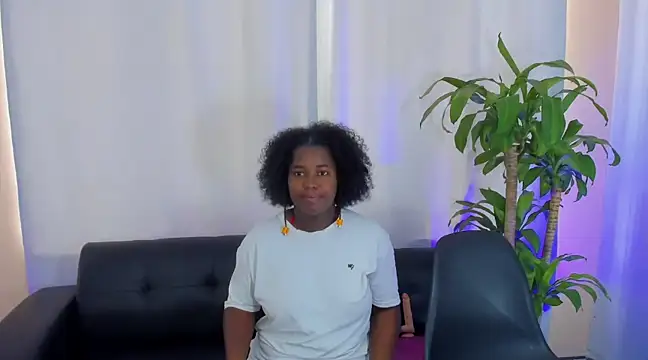 jasbleidy  online show from February 12, 2025, 3:27 pm