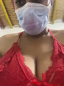 Snapshot of Lola-Sexxx chatting on October 20, 2025, 8:26 am Lola-Sexxx online show from October 20, 2025, 8:26 am