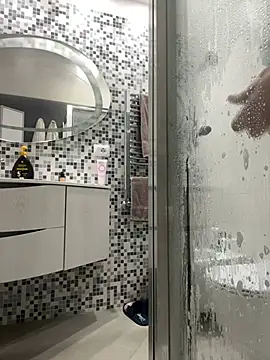 Greeneyes0820 online show from February 1, 2025, 2:13 pm