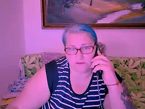 Marryllunax online show from October 29, 2025, 9:03 pm