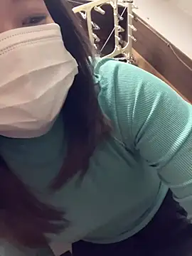 ran xx x online show from March 7, 2025, 3:39 pm