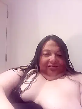 Snapshot of HotHornyEmmaX chatting on February 5, 2025, 10:22 pm HotHornyEmmaX online show from February 5, 2025, 10:22 pm