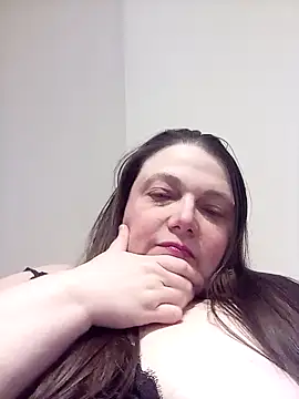 Snapshot of HotHornyEmmaX chatting on March 20, 2025, 9:02 pm HotHornyEmmaX online show from March 20, 2025, 9:02 pm