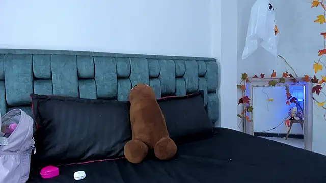 fierygroup online show from November 4, 2025, 11:30 pm