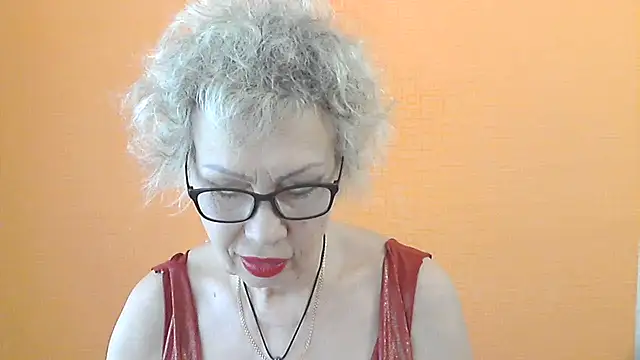 Snapshot of NessyJenixs chatting on June 9, 2026, 6:47 am NessyJenixs online show from June 9, 2026, 6:47 am