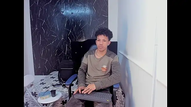 carlos alber12 online show from October 27, 2025, 12:06 pm