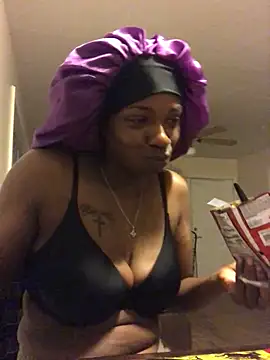 Snapshot of theprettysoles chatting on June 14, 2026, 2:19 am theprettysoles online show from June 14, 2026, 2:19 am