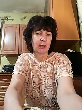 Snapshot of Laura_Kiss chatting on March 15, 2025, 6:32 pm Laura Kiss online show from March 15, 2025, 6:32 pm