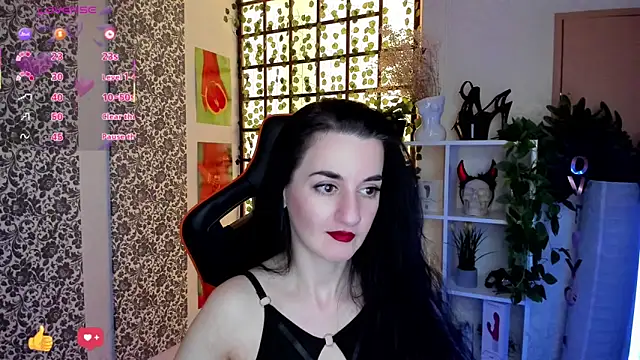Snapshot of JessicaAlfo chatting on June 2, 2026, 2:33 am JessicaAlfo online show from June 2, 2026, 2:33 am
