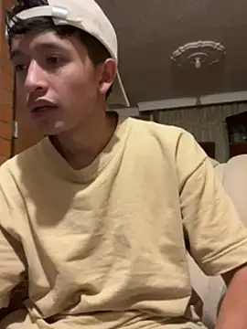 Snapshot of sebaxx8_ chatting on February 24, 2025, 4:49 am sebaxx8 online show from February 24, 2025, 4:49 am