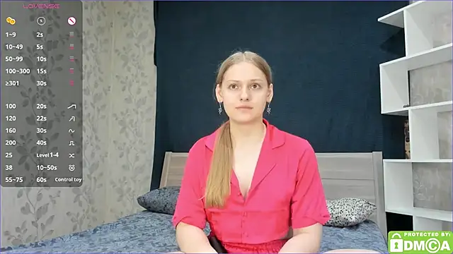 Snapshot of onelovelyalice chatting on February 1, 2025, 2:34 pm onelovelyalice online show from February 1, 2025, 2:34 pm