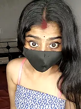 Love-N online show from April 19, 2026, 7:38 pm