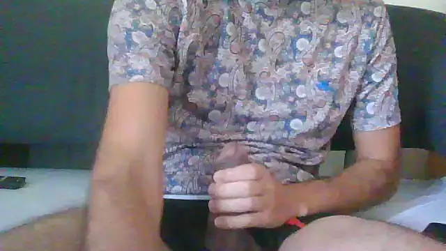 Snapshot of mert_istanbl chatting on October 13, 2025, 11:45 am mert istanbl online show from October 13, 2025, 11:45 am