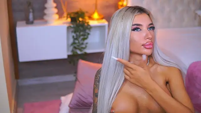 Snapshot of Juicy_Jessye chatting on July 2, 2026, 3:23 am Juicy Jessye online show from July 2, 2026, 3:23 am