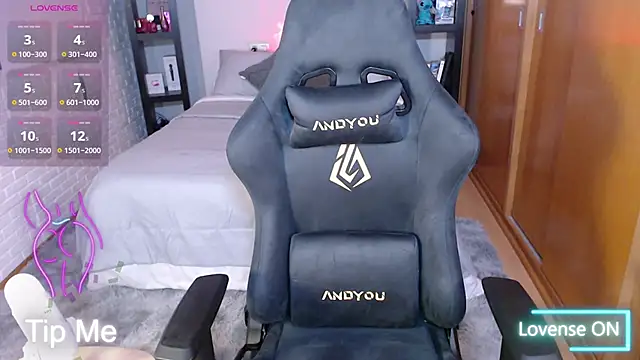 issa--love online show from September 9, 2025, 9:08 am