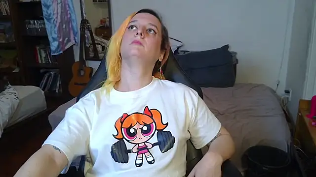 Evelan420 online show from October 27, 2025, 8:43 pm