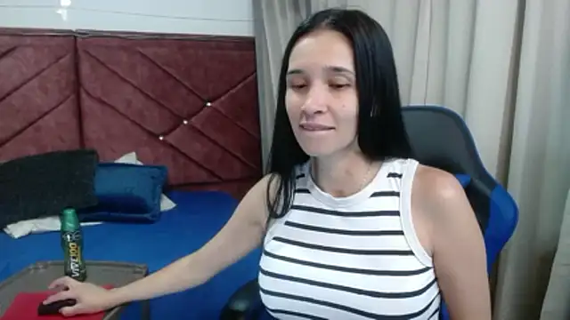 victoria adams07 online show from March 12, 2026, 7:51 pm