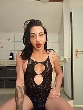 Snapshot of PiccolaDany chatting on September 14, 2025, 5:35 pm PiccolaDany online show from September 14, 2025, 5:35 pm