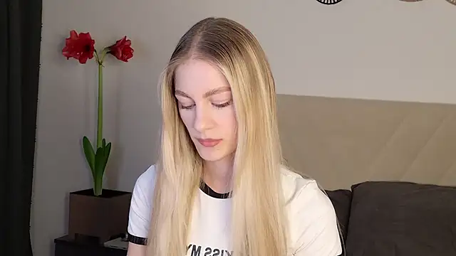 GabriellaOlsen online show from March 15, 2026, 5:09 pm