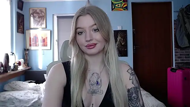 DelightCamila online show from March 15, 2025, 8:04 am