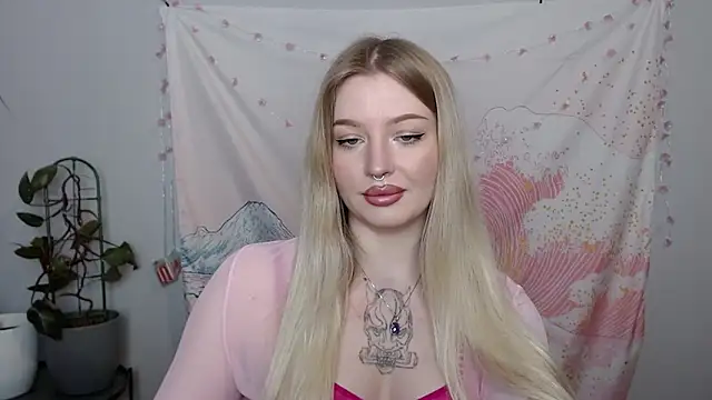 DelightCamila online show from February 24, 2025, 2:37 pm