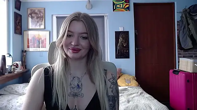 DelightCamila online show from March 15, 2025, 11:08 am