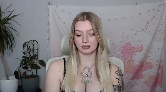 DelightCamila online show from March 6, 2025, 2:51 pm