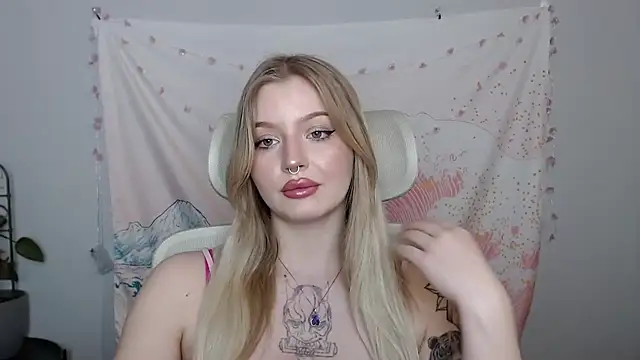 DelightCamila online show from March 13, 2025, 5:50 pm